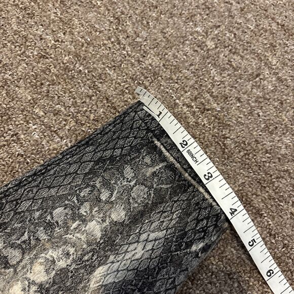 NWT GUESS MID-RISE CURVE X JEANS WITH PYTHON PRINT Size 27 $158 - Picture 5 of 12